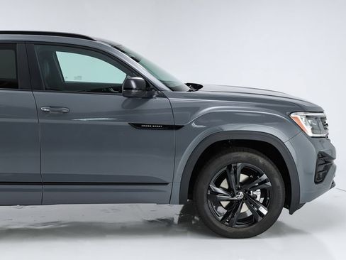 New 2026 Volkswagen Atlas Cross Sport SEL R-Line AWD/4WD image 12