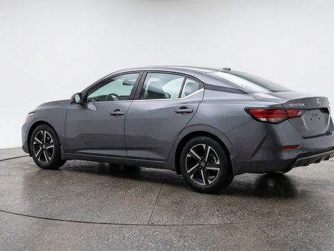 Used 2025 Nissan Sentra SV FWD image 6