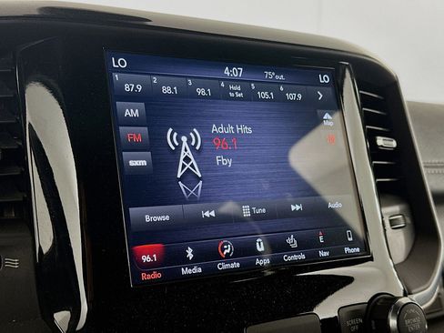 Used 2019 RAM 1500 Laramie w/ Sport Appearance Package AWD/4WD image 21