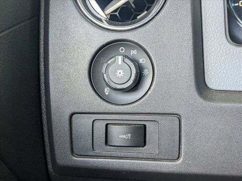 Used 2014 Ford F150 XLT w/ Equipment Group 302A Luxury RWD image 10