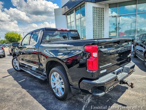 Certified 2023 Chevrolet Silverado 1500 High Country w/ High Country Premium Package AWD/4WD image 6