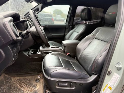Used 2021 Toyota Tacoma TRD Pro AWD/4WD image 11