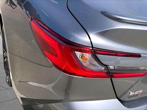 Used 2025 Toyota Camry SE FWD image 27