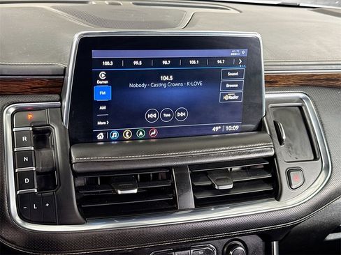 Used 2021 Chevrolet Suburban Premier image 22