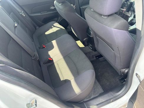 Used 2013 Chevrolet Cruze LT image 19