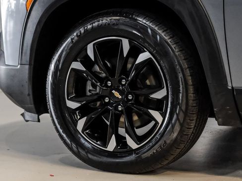 Used 2021 Chevrolet TrailBlazer LT w/ Sun and Liftgate Package FWD image 54