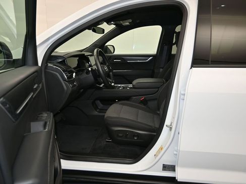 Certified 2025 GMC Acadia Elevation image 22