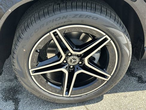 New 2026 Mercedes-Benz GLS 450 4MATIC image 21