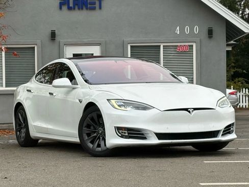 Used 2018 Tesla Model S 100D image 3