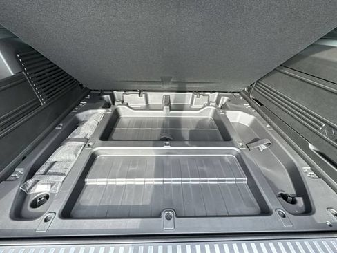 New 2025 GMC Hummer EV 2X AWD/4WD image 33
