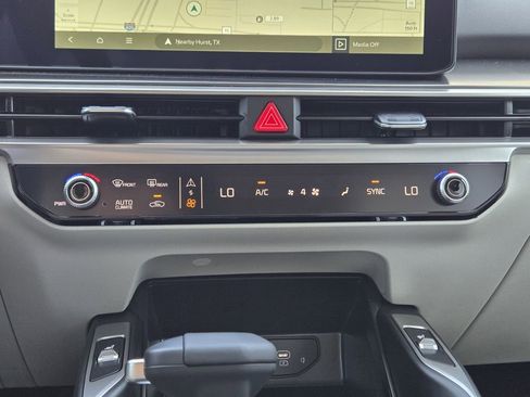 New 2026 Kia Sorento EX FWD image 14
