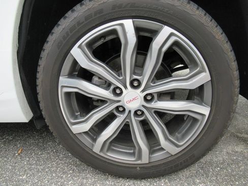 Used 2018 GMC Terrain Denali w/ Advanced Safety Package FWD image 5