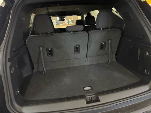 Certified 2024 Chevrolet Traverse Z71 w/ Enhanced Driving Package image 9