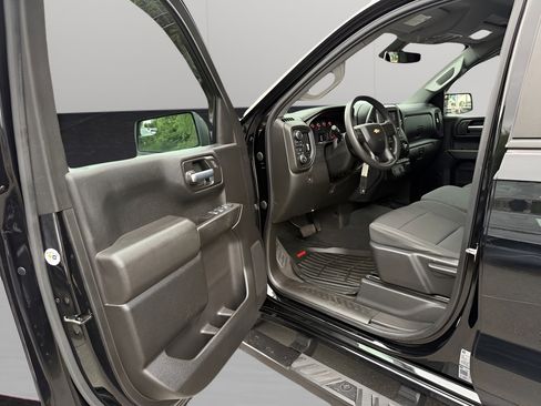 Used 2021 Chevrolet Silverado 1500 Custom AWD/4WD image 14