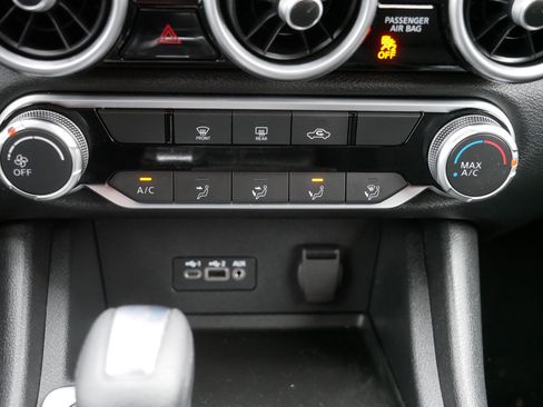 Certified 2022 Nissan Sentra SV w/ Trunk Package image 23