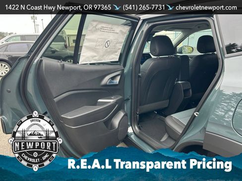 New 2026 Chevrolet Trax LT w/ LT Convenience Package FWD image 32