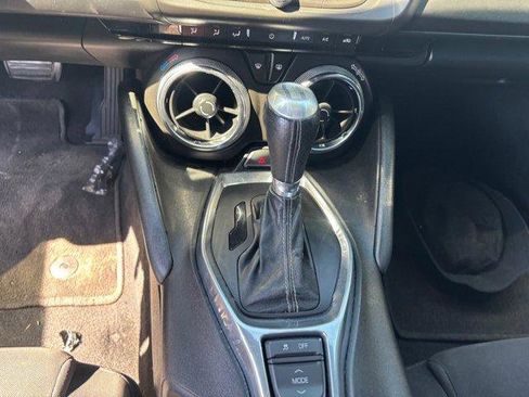 Used 2017 Chevrolet Camaro SS image 9