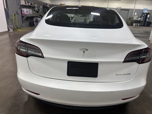 Used 2022 Tesla Model 3 Long Range AWD/4WD image 4