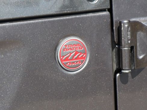 Used 2020 Jeep Gladiator Rubicon AWD/4WD image 49