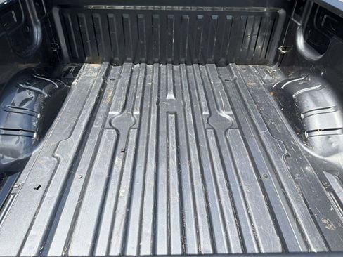 Used 2021 Nissan Titan SV w/ SV Convenience Package AWD/4WD image 26