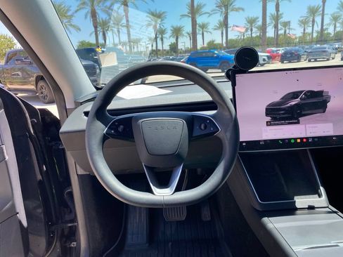 Used 2026 Tesla Model Y Long Range AWD/4WD image 12