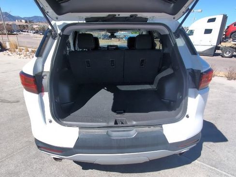 Used 2025 Chevrolet Blazer LT AWD/4WD image 29