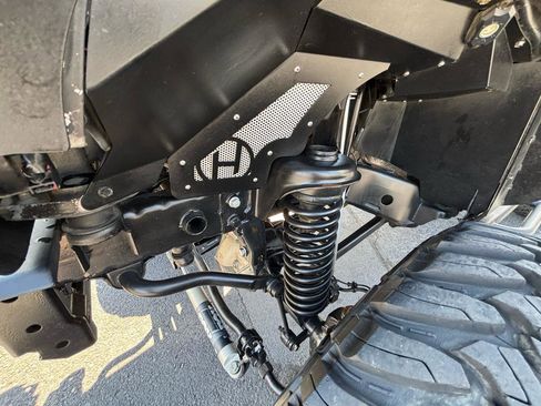 Used 2014 Jeep Wrangler Unlimited Rubicon w/ Connectivity Group AWD/4WD image 13
