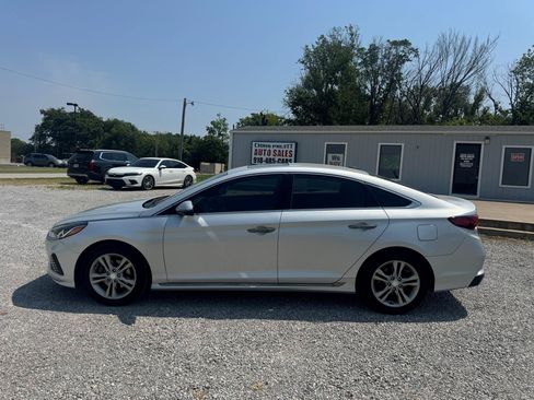 Used 2018 Hyundai Sonata Sport w/ Cargo Package FWD image 6