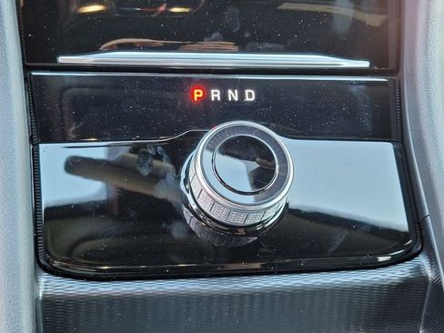 New 2025 Jeep Grand Cherokee Altitude image 12