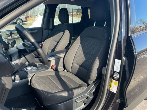 Used 2025 Ford Escape Active w/ Cold Weather Package image 14