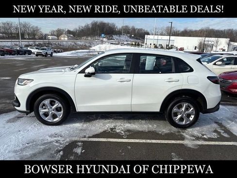 Used 2024 Honda HR-V LX image 2