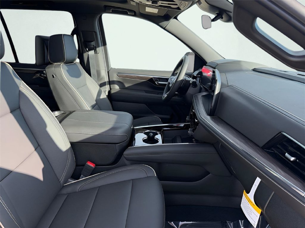 New 2025 Chevrolet Tahoe Premier AWD/4WD image 29