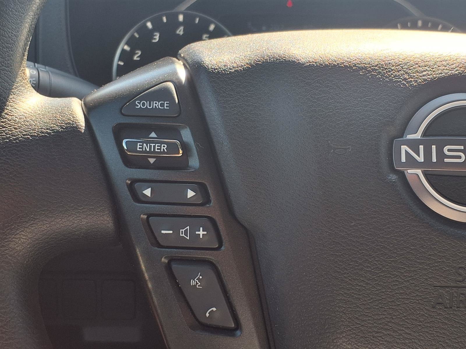 Used 2024 Nissan Frontier SV w/ Technology Package RWD image 18