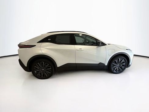 New 2026 Toyota C-HR AWD/4WD image 7