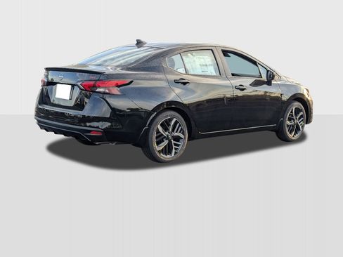 New 2025 Nissan Versa SR w/ Trunk Package FWD image 5