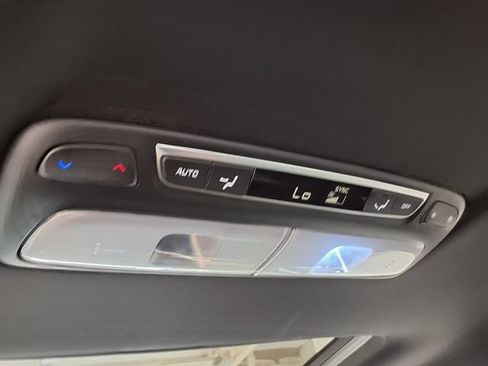 Used 2025 Kia Telluride AWD image 20