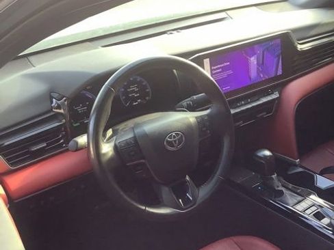 Used 2025 Toyota Camry XSE AWD/4WD image 2