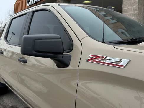 Used 2023 Chevrolet Silverado 1500 Custom Trail Boss w/ LPO, Dark Essentials Package image 22