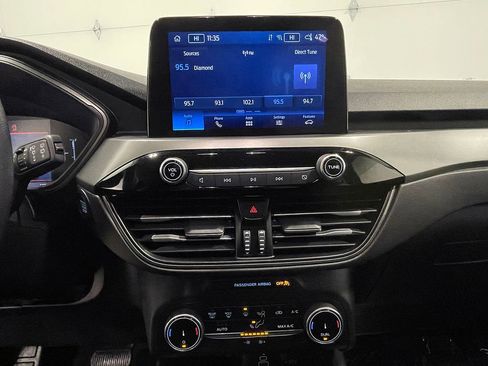 Used 2025 Ford Escape Active image 29