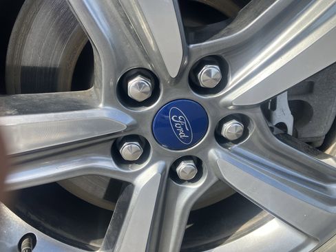 Used 2020 Ford Edge SEL w/ Convenience Package AWD/4WD image 9