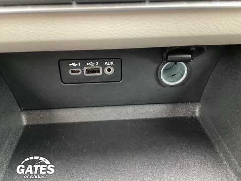 Used 2025 Nissan Altima 2.5 SV FWD image 18