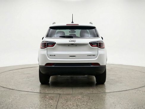 Used 2025 Jeep Compass Limited image 7