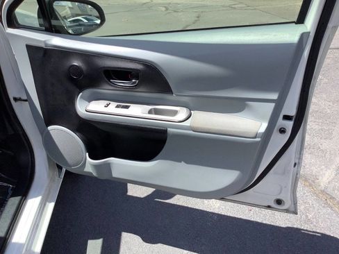 Used 2012 Toyota Prius C Four FWD image 34
