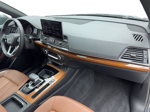 Used 2022 Audi Q5 2.0T Premium image 42