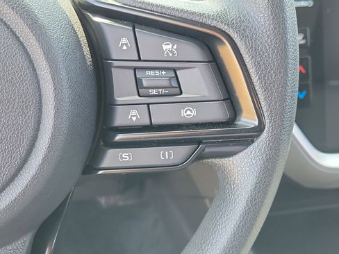 Used 2024 Subaru Crosstrek 2.0i Premium image 24