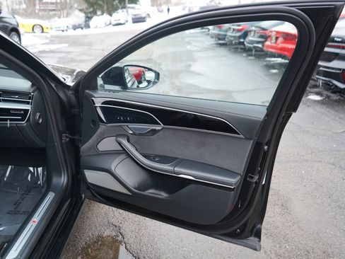 Used 2022 Audi S8 w/ S8 Comfort Plus Package image 55