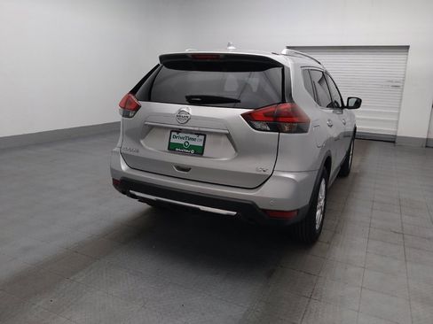 Used 2020 Nissan Rogue SV FWD image 7