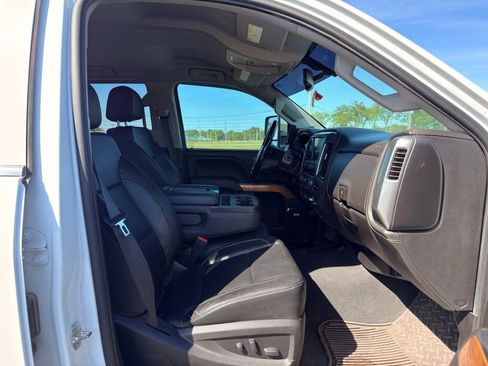 Used 2019 Chevrolet Silverado 2500 LTZ w/ Duramax Plus Package AWD/4WD image 7