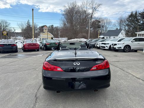 Used 2014 INFINITI Q60 Convertible w/ Premium Package image 10