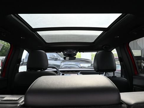 New 2026 Jeep Cherokee Limited AWD/4WD image 34